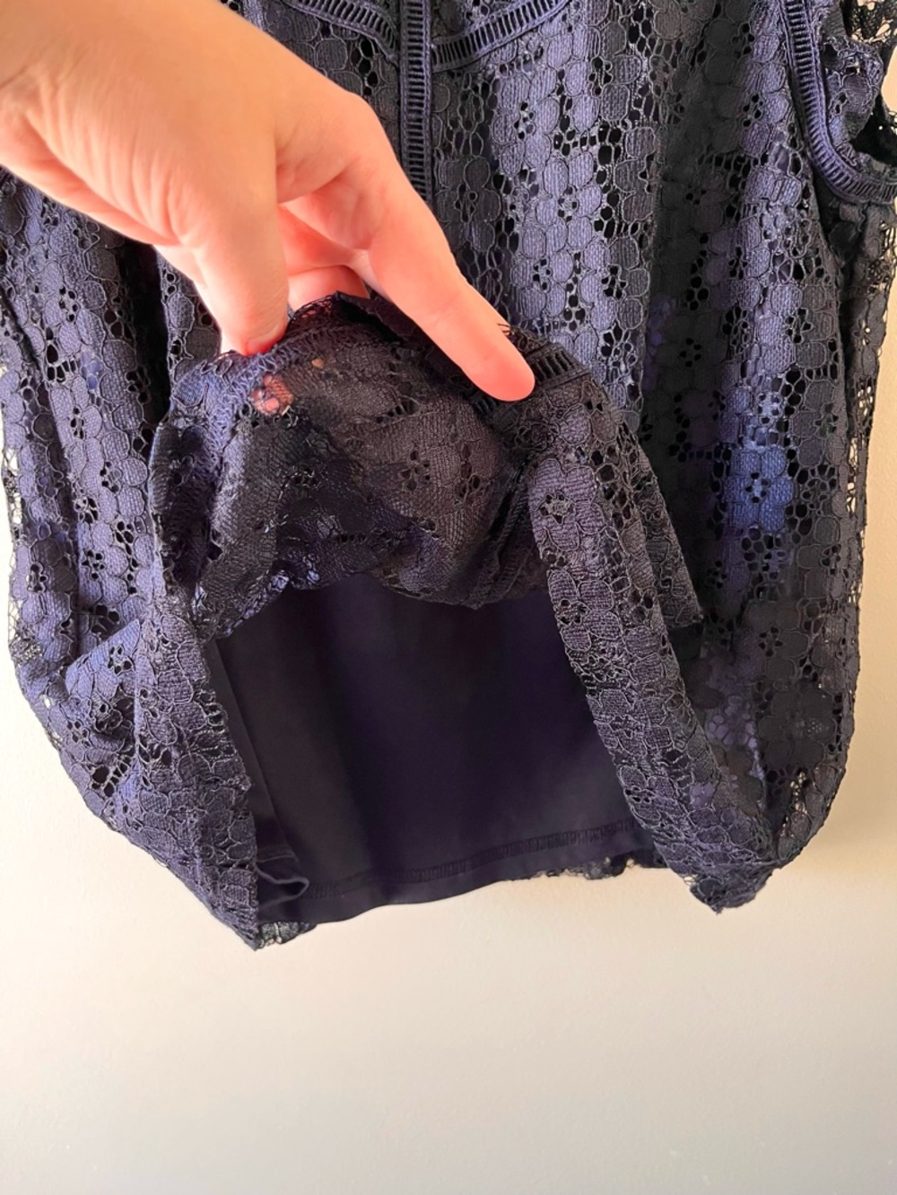Nanette Lepore Navy Floral Lace Cap-Sleeve Top Size S -Coquette Girl Victorian - Picture 7 of 11